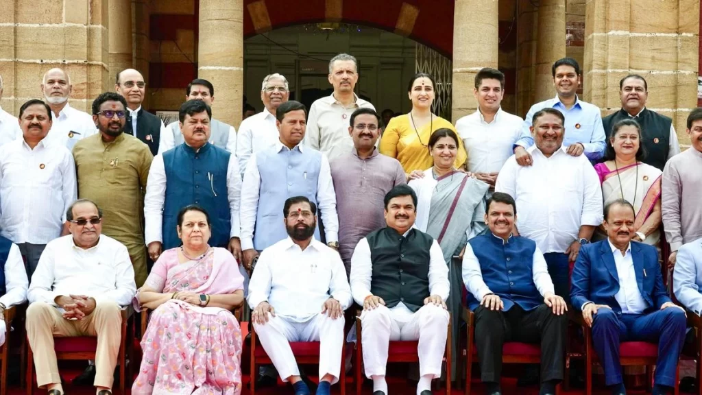 Maharashtra cabinet 1